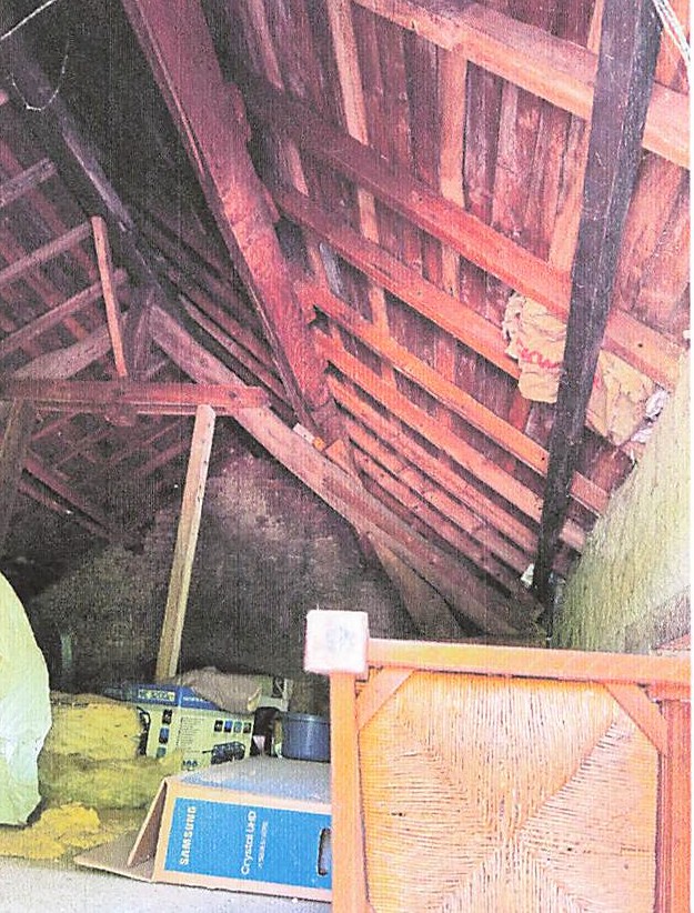 MAISON À USAGE D'HABITATION – SAINT ELOY LES MINES (63700) photo 6